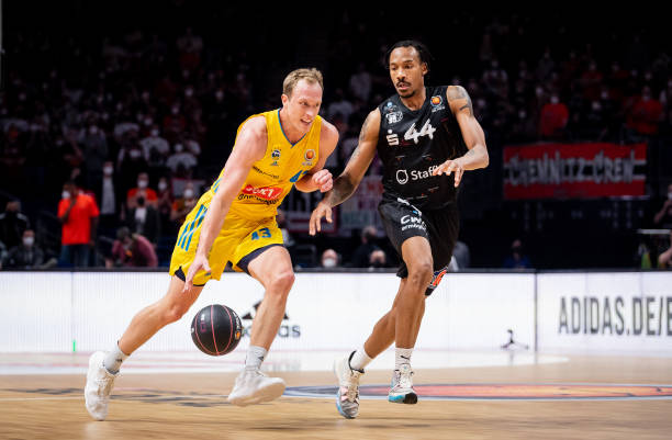 本场主场迎 本场主场迎