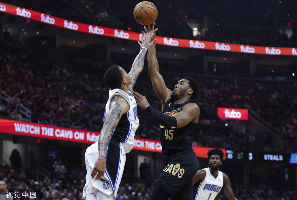 年轻球员在 年轻球员在