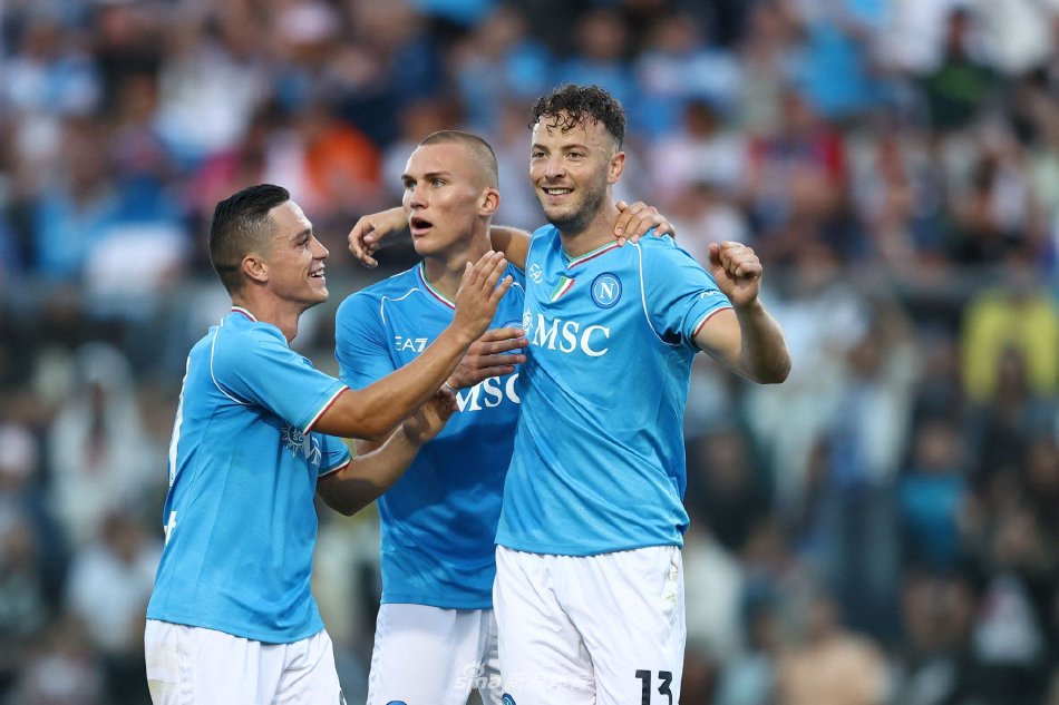 带领球队在 带领球队在